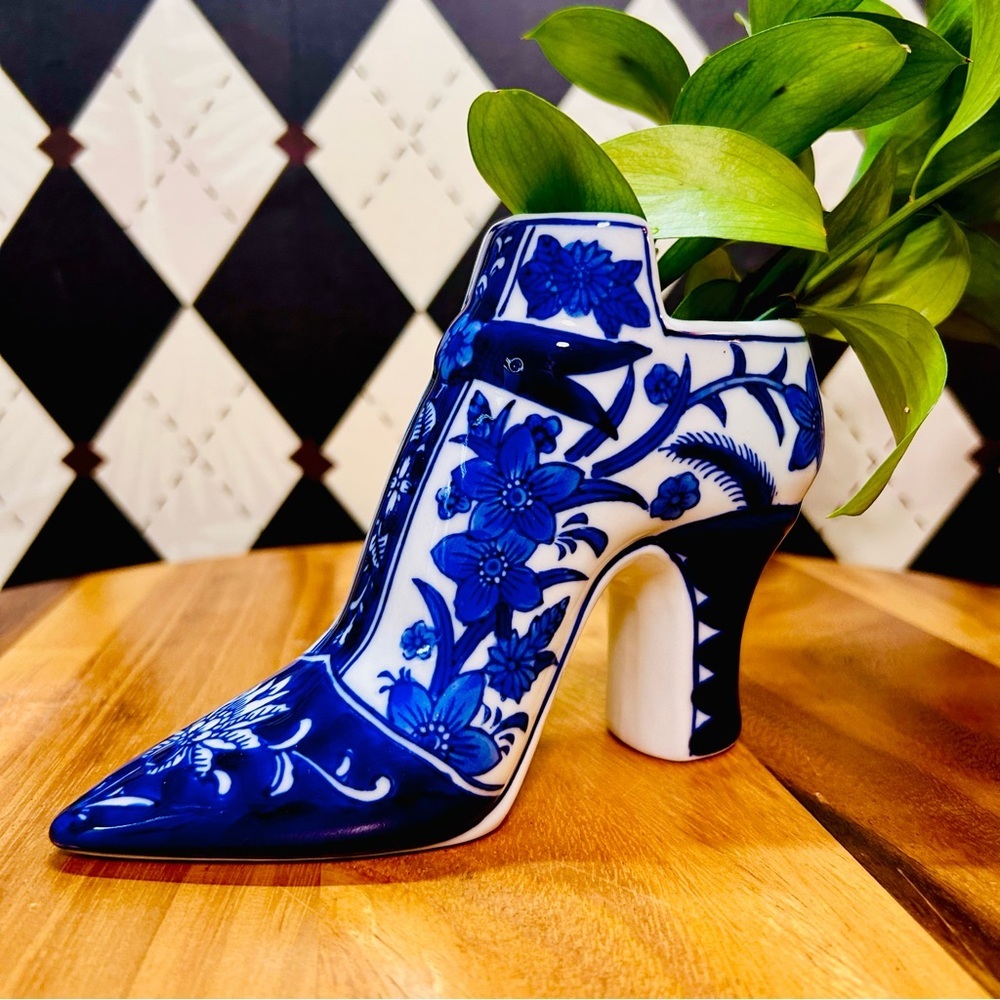 Vintage Delft Vase Blue & White Ceramic Shoe Planter‎ or Desk Stationary Hold